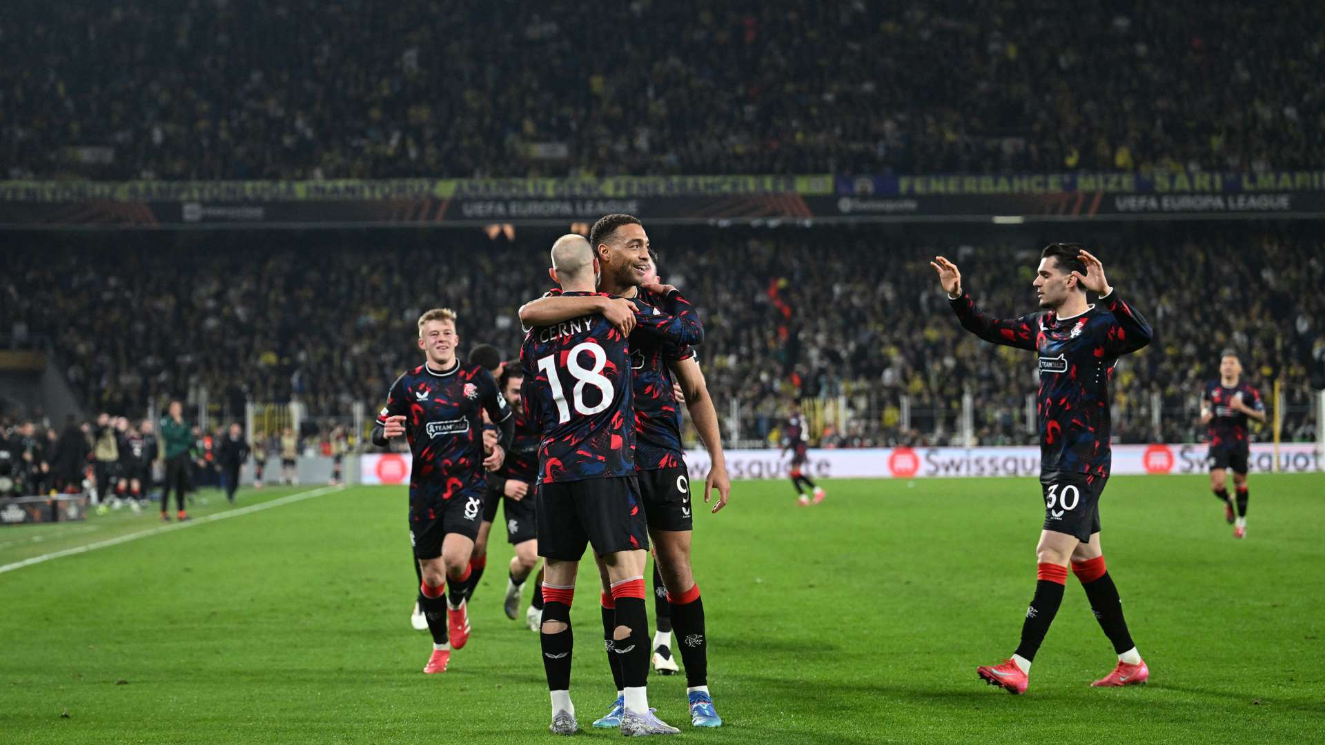 日職聯J1第8輪鹿島鹿角1-5神戶勝利船 神戶繼續高歌猛進！傳統豪門4連敗顏面盡失！.