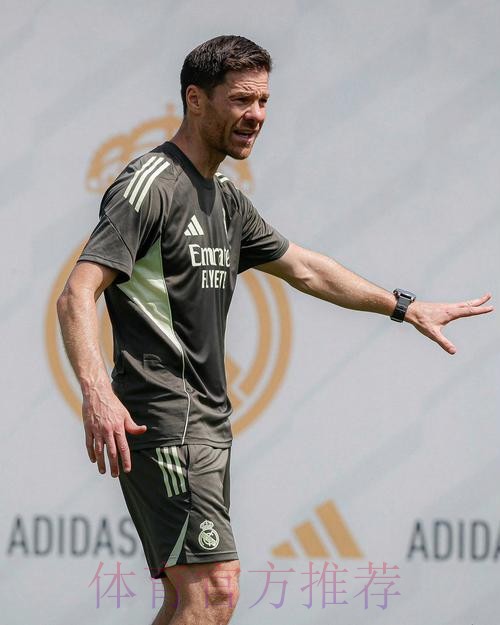 阿拉维斯主帅:阿隆索能执教皇马肯定有原因 阿拉维斯主帅:阿隆索能执教皇马肯定有原因